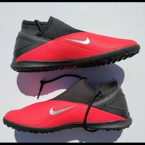 Men's Nike Phantom VSN 2 Laser Crimson Cleat